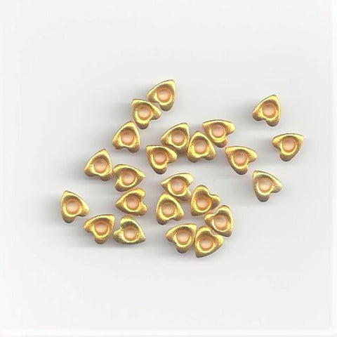 20 Metallic Gold Heart Eyelets
