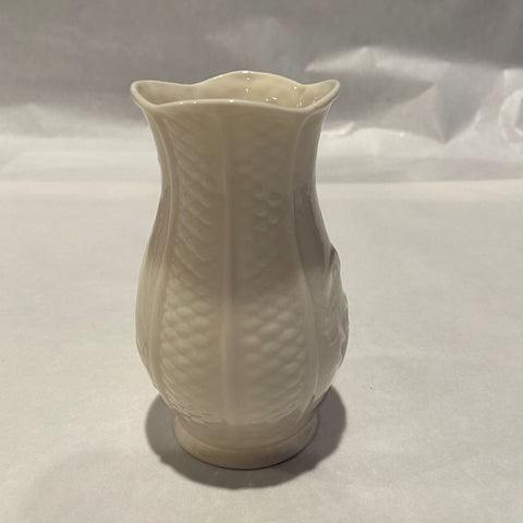 Belleek Cream Vase with Claddagh