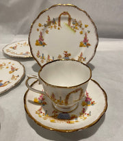 Royal Albert Dainty Dinah Trio Plus Extra Saucer and Two Extra Plates