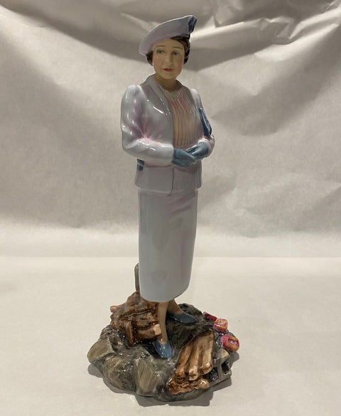 Royal Doulton Queen Mother HN3944 Figurine